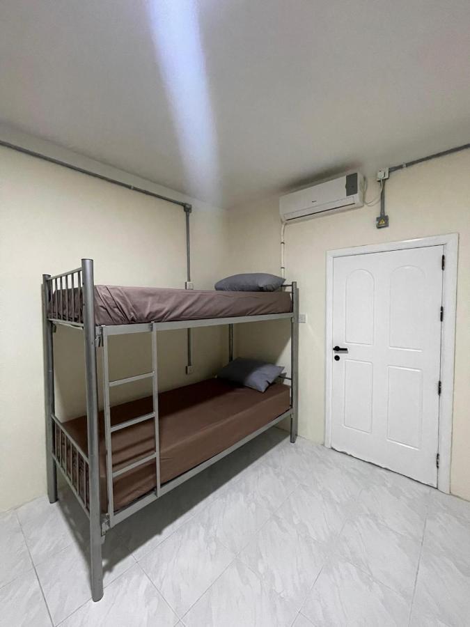 Ommi Hostel سانت جوليان المظهر الخارجي الصورة
